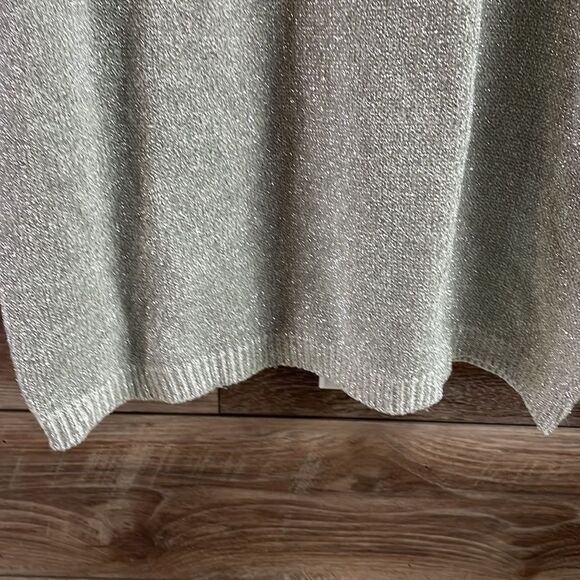 Colleen’s Collectables Sparkly Silver Metallic Vintage Sweater, Size Small - Picture 3 of 9